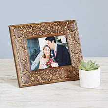Load image into Gallery viewer, Daisy Mango Wood Picture Frame