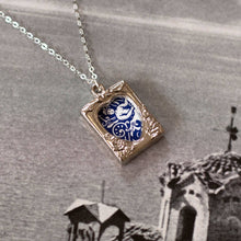 Load image into Gallery viewer, Vintage Picture Frame Locket Necklace
