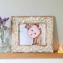 Load image into Gallery viewer, Antique Floral Wood Photo Frame