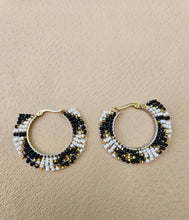 Load image into Gallery viewer, Black and White Fiesta Round Earrings