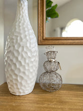 Load image into Gallery viewer, Silver Wire Snowman