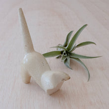 Load image into Gallery viewer, Natural Stone Kitty Ring Holder