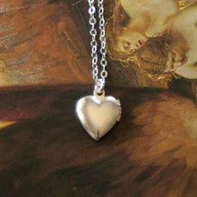 Load image into Gallery viewer, Vintage Tiny Silver Heart Locket Necklace
