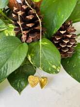 Load image into Gallery viewer, Vintage Rose Heart Locket Necklace