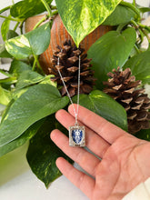 Load image into Gallery viewer, Vintage Picture Frame Locket Necklace