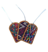 Load image into Gallery viewer, Upcycled Huipil Luggage Tag