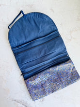 Load image into Gallery viewer, Jewelry Wraps - Sari Jewelry Wrap