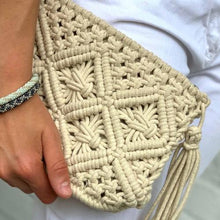 Load image into Gallery viewer, Bags - Macrame Clutch With Tassel - Cream