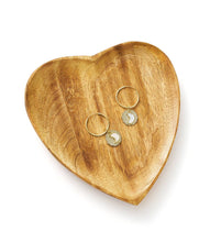 Load image into Gallery viewer, Alaya Heart Wooden Dish Tray
