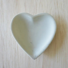 Load image into Gallery viewer, Jewelry Dishes - Natural Stone Heart Dish

